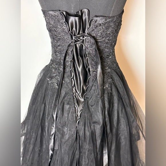 Brand new, never worn black lace strapless high low evening gown - Picture 3 of 5